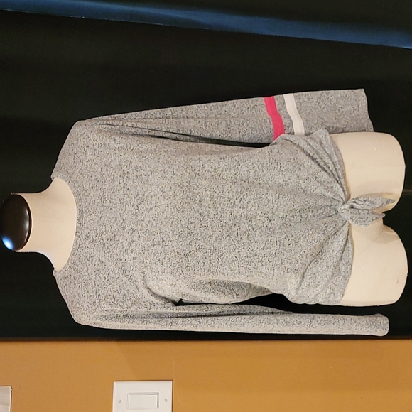 Old Navy long sleeve top - Picture 1 of 1